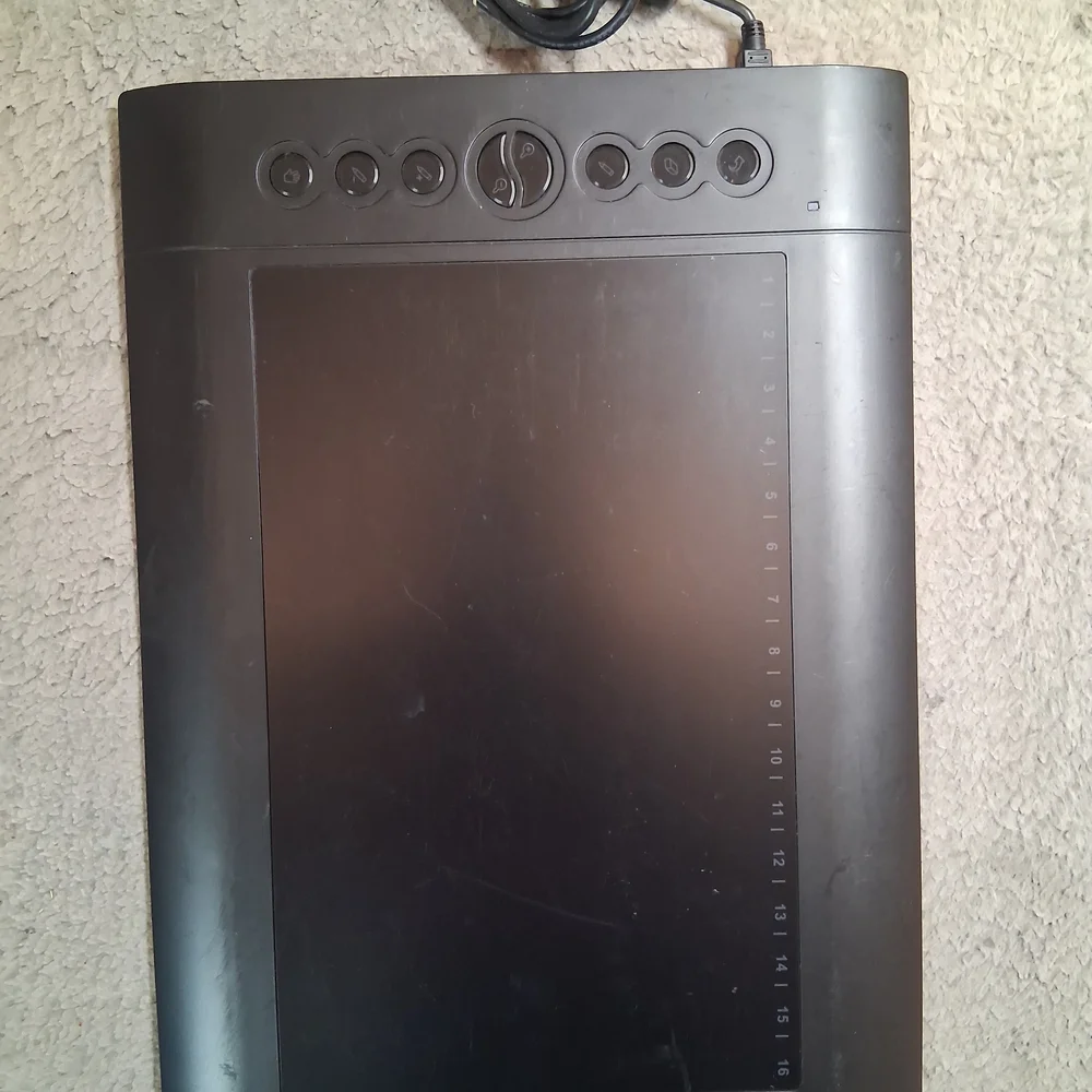 Black Graphics Tablet with Battery-Free Stylus